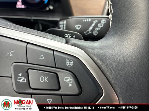 Used 2024 Volkswagen Atlas SE w/ Black Wheel Package AWD/4WD image 17