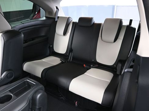 Used 2025 Honda Odyssey Elite image 43
