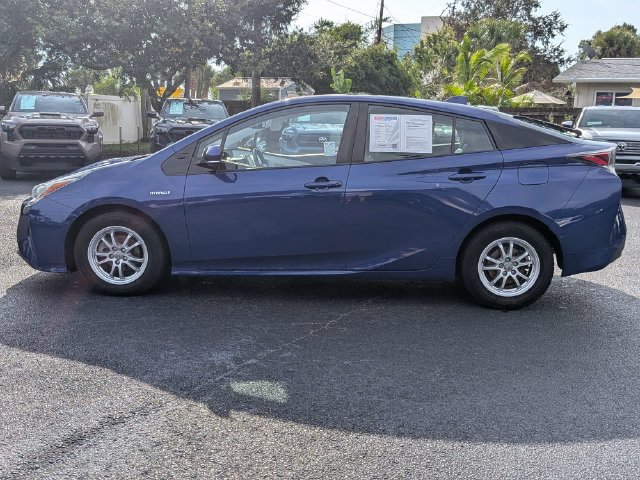 Used 2018 Toyota Prius Four w/ Advanced Technology Package FWD image 6