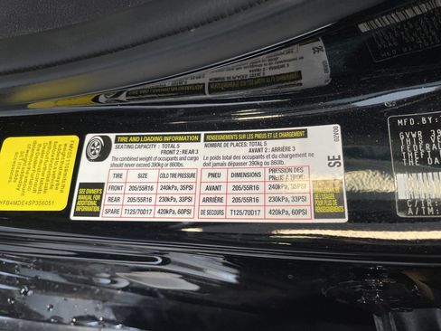 Used 2025 Toyota Corolla LE FWD image 35