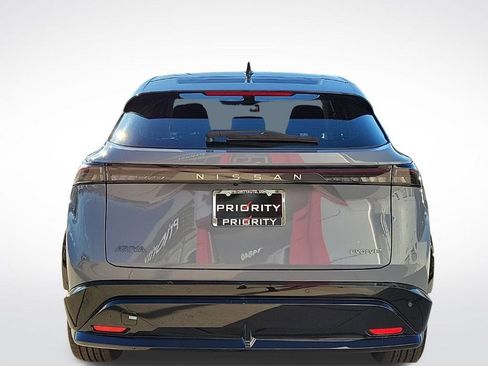 Used 2023 Nissan Ariya FWD image 4