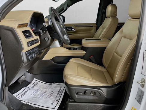 Used 2021 Chevrolet Tahoe Premier w/ Premium Package AWD/4WD image 31