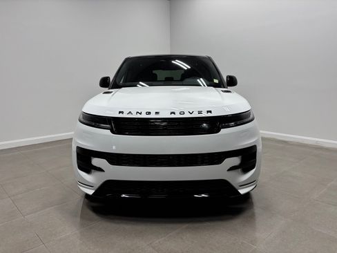 New 2026 Land Rover Range Rover Sport Dynamic SE AWD/4WD image 3