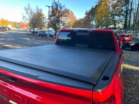 Certified 2020 Chevrolet Silverado 1500 RST image 23