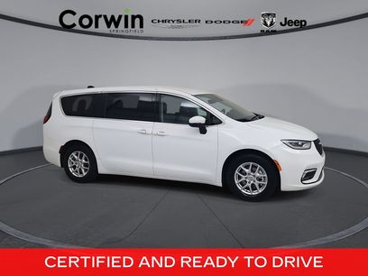 Certified 2023 Chrysler Pacifica Touring-L