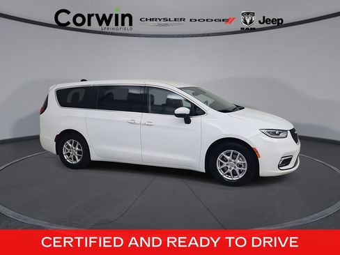 Certified 2023 Chrysler Pacifica Touring-L FWD image 1