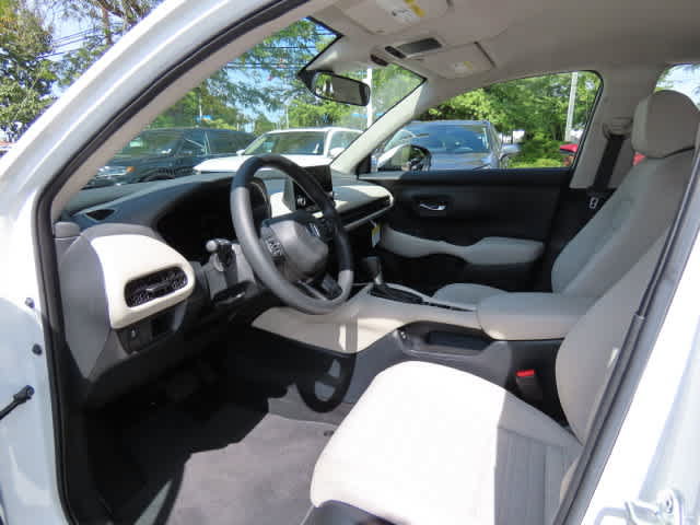 Certified 2024 Honda HR-V LX image 2