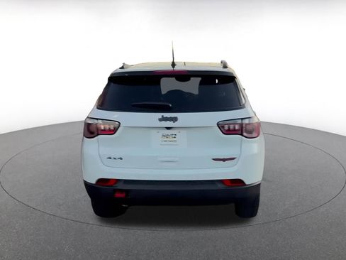 Used 2025 Jeep Compass Trailhawk image 15