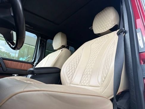Used 2016 Mercedes-Benz G 550 image 5