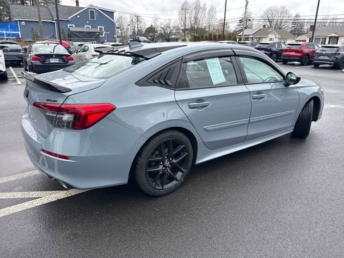 Used 2022 Honda Civic Sport image 2