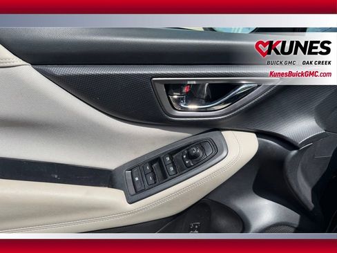 Used 2023 Subaru Forester Premium AWD/4WD image 9