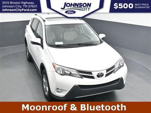 Used 2015 Toyota RAV4 XLE image 1