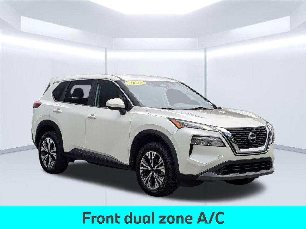 Used 2023 Nissan Rogue SV FWD image 10