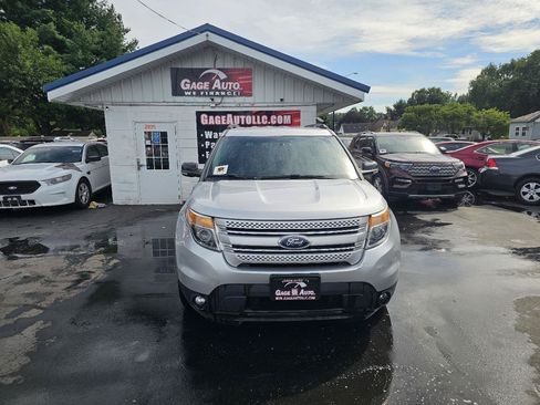 Used 2015 Ford Explorer XLT AWD/4WD image 2