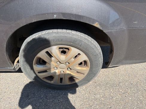 Used 2016 Dodge Grand Caravan SE w/ Quick Order Package 29E SE FWD image 21