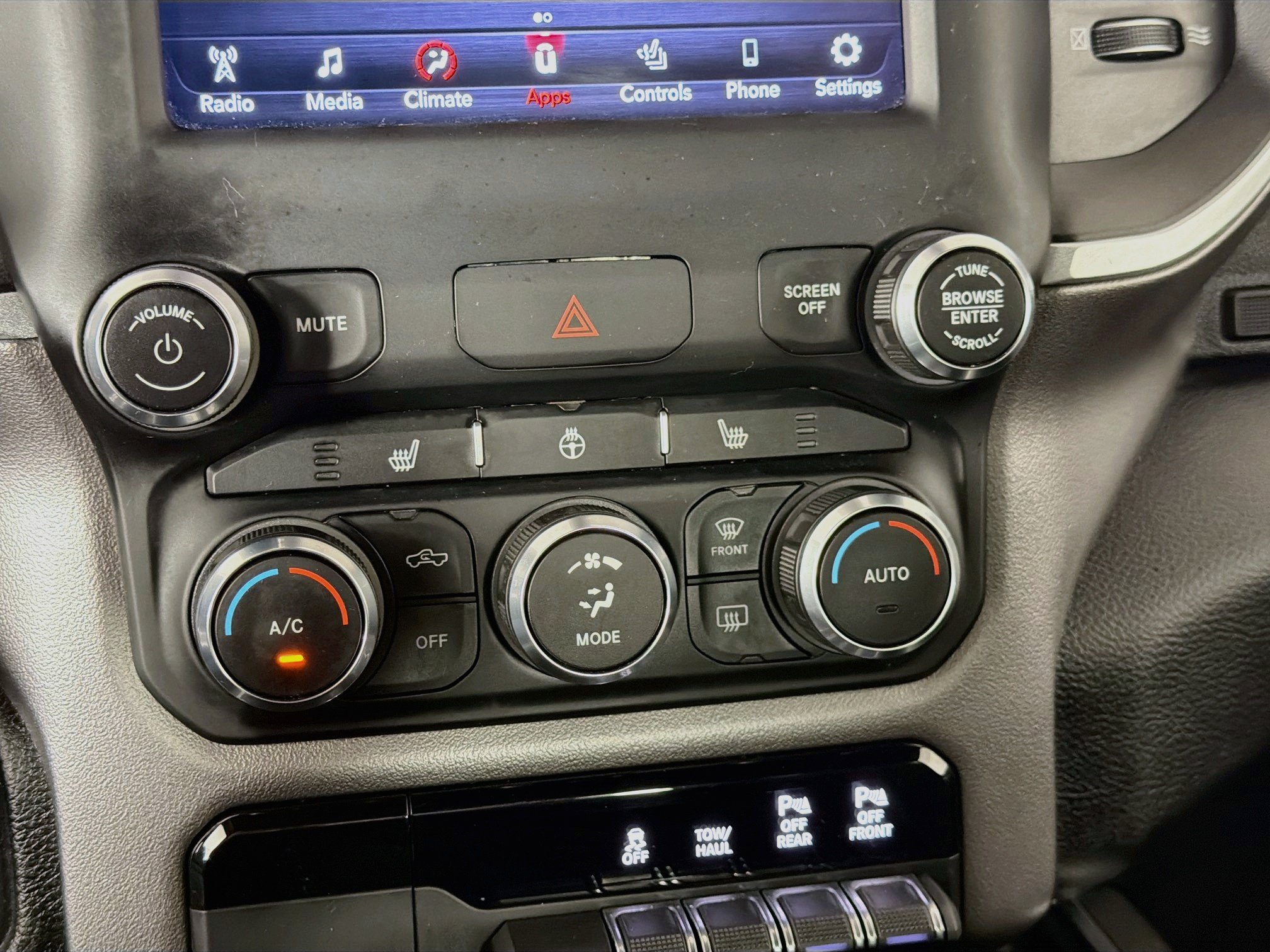 Used 2019 RAM 1500 Big Horn AWD/4WD image 22