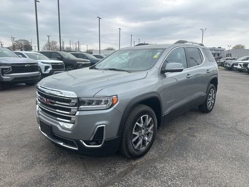 Used 2023 GMC Acadia SLT AWD/4WD image 7