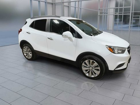 Used 2018 Buick Encore Preferred FWD image 2