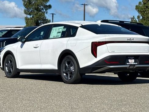 New 2026 Kia K4 FWD image 7