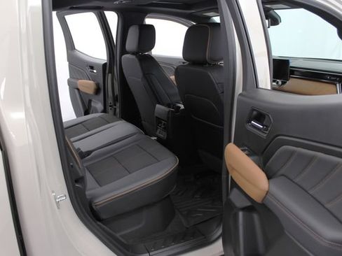 New 2026 GMC Canyon AT4 w/ Technology Plus Package AWD/4WD image 18
