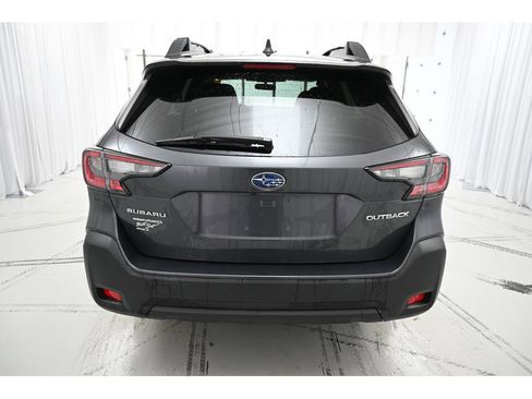 Used 2024 Subaru Outback Premium image 6