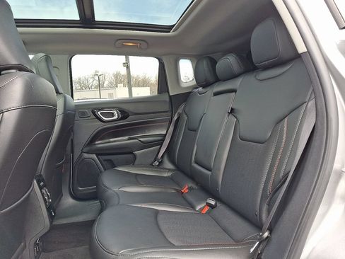 Certified 2022 Jeep Compass Trailhawk w/ Sun and Sound Group AWD/4WD image 10