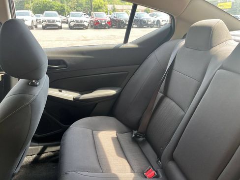 Used 2025 Nissan Altima 2.5 SV FWD image 53