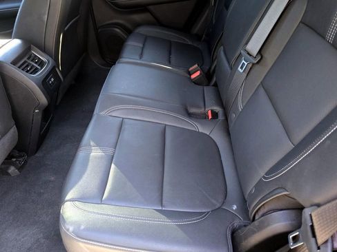 Used 2024 Chevrolet Blazer LT AWD/4WD image 14