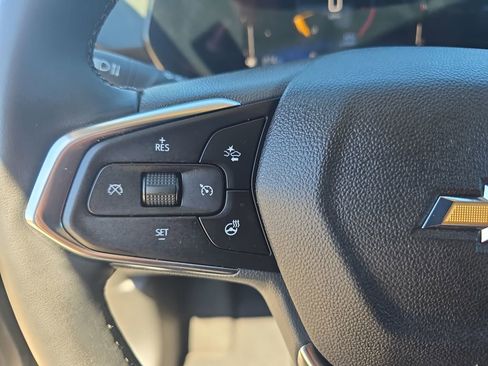 Used 2025 Chevrolet Trax LT w/ LT Convenience Package FWD image 18
