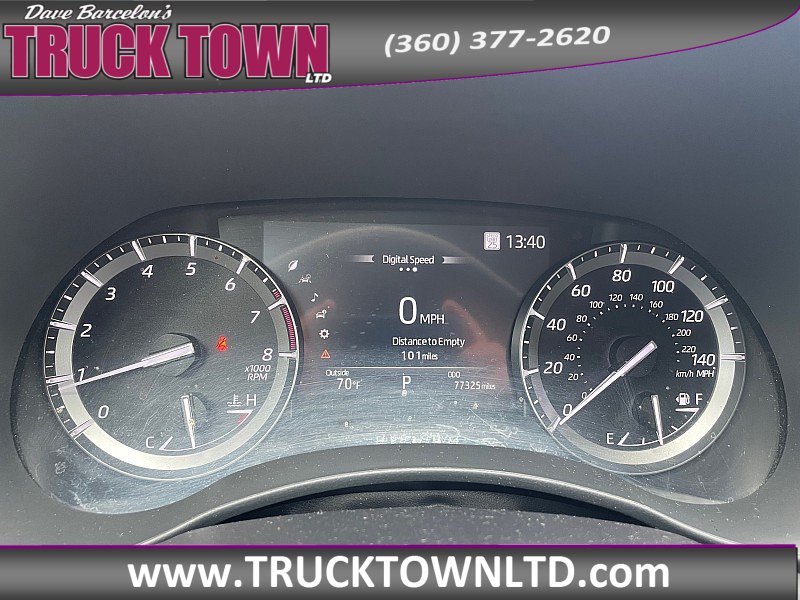 Used 2021 Toyota Highlander XLE AWD/4WD image 23