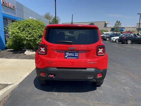 Used 2017 Jeep Renegade Trailhawk w/ Safety & Security Group image 6