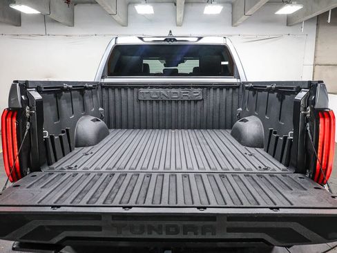 Used 2024 Toyota Tundra Limited AWD/4WD image 29