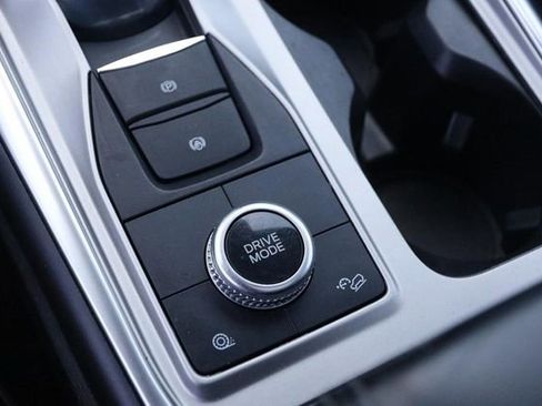 Used 2021 Ford Explorer Limited w/ Hybrid Equipment Group 310A AWD/4WD image 21