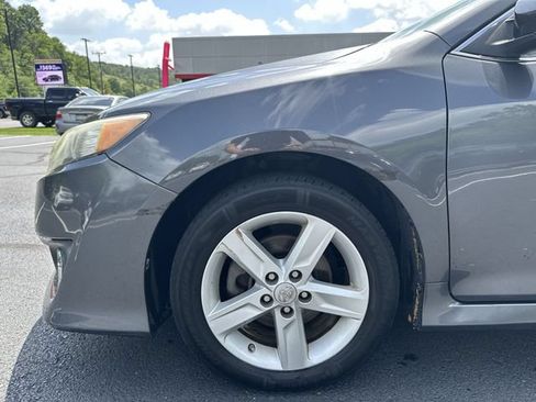 Used 2012 Toyota Camry SE w/ Leather Pkg FWD image 24