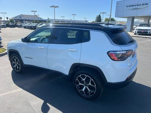 Used 2025 Jeep Compass Limited AWD/4WD image 22