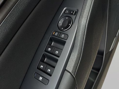 New 2026 Kia Sportage X-Line AWD/4WD image 12