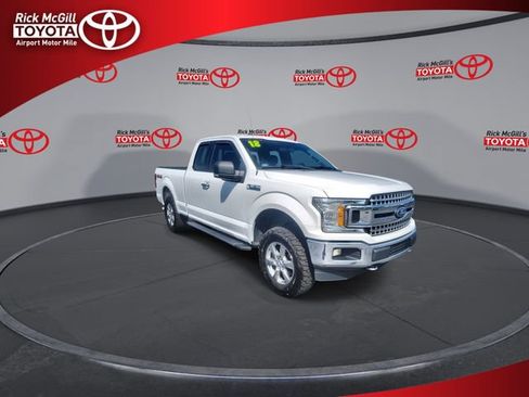 Used 2018 Ford F150 XLT w/ Equipment Group 302A Luxury AWD/4WD image 2
