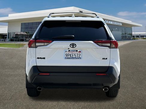 Used 2024 Toyota RAV4 XLE w/ Convenience Package FWD image 8