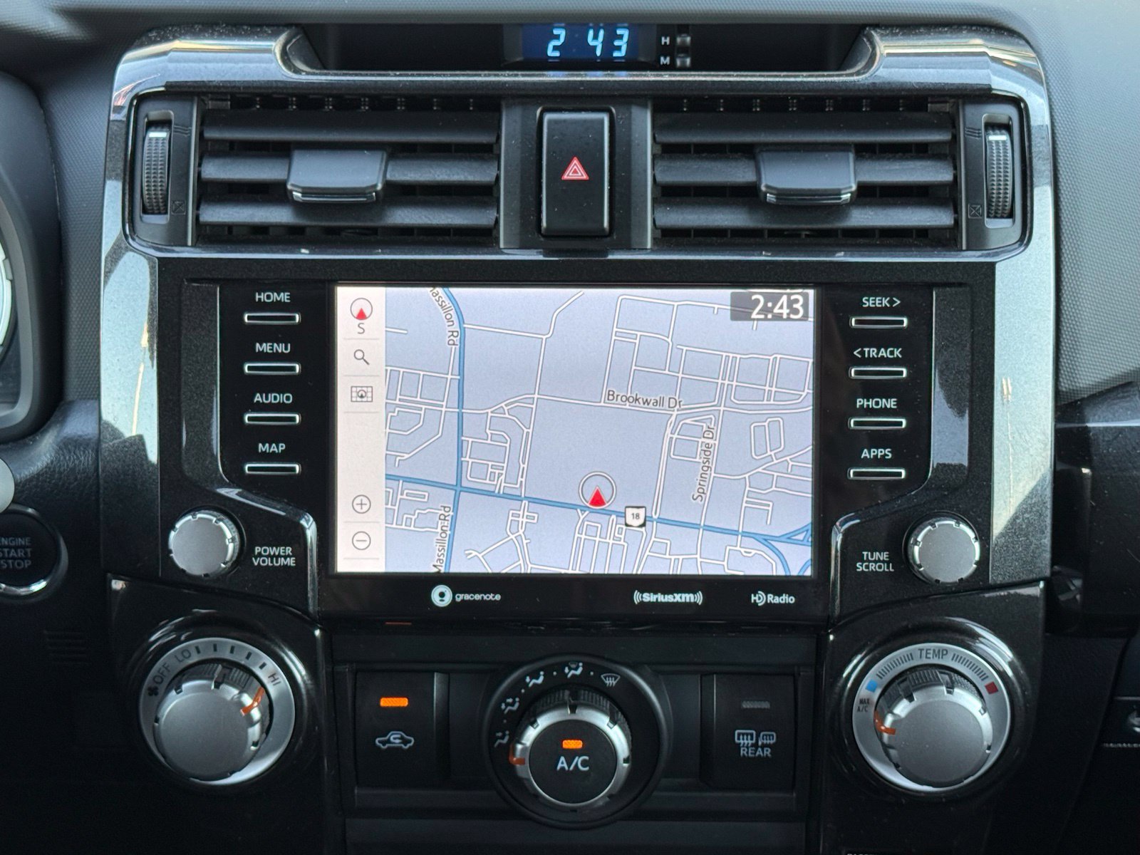 Used 2022 Toyota 4Runner TRD Off-Road Premium AWD/4WD image 18