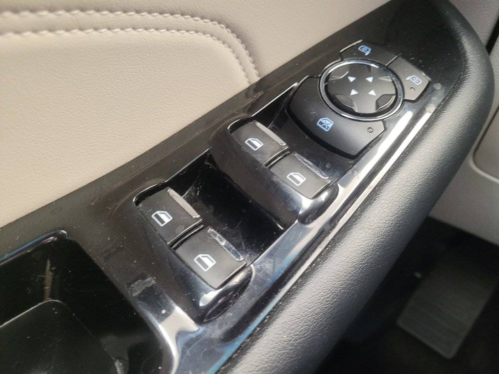 Used 2020 Ford Edge Titanium w/ Equipment Group 301A AWD/4WD image 27