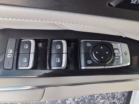Certified 2024 Kia Sorento SX Prestige w/ Panoramic Sunroof Package AWD/4WD image 13