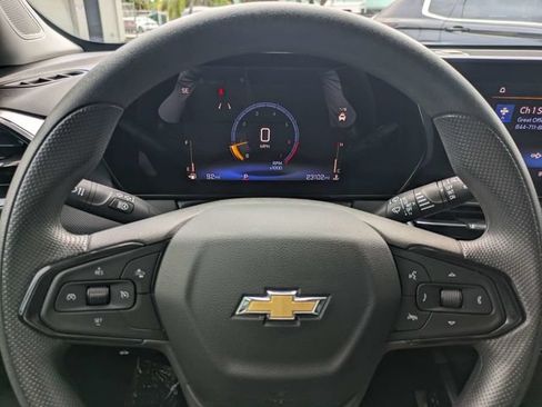 Used 2024 Chevrolet TrailBlazer LS w/ LS Convenience Package FWD image 23