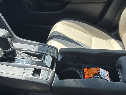 Used 2018 Honda Civic EX image 19