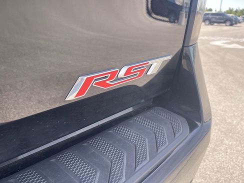 Used 2025 Chevrolet Silverado EV RST AWD/4WD image 4