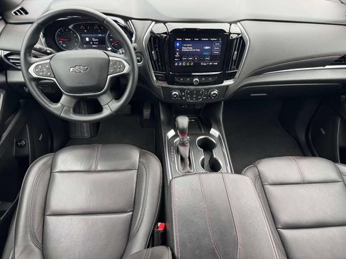 Used 2023 Chevrolet Traverse RS AWD/4WD image 12