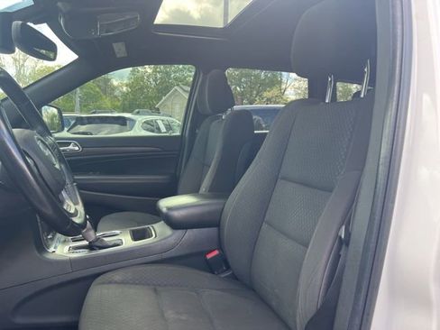 Used 2018 Jeep Grand Cherokee Laredo AWD/4WD image 3