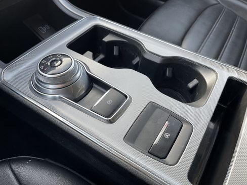 Used 2021 Ford Edge SEL w/ Convenience Package image 19