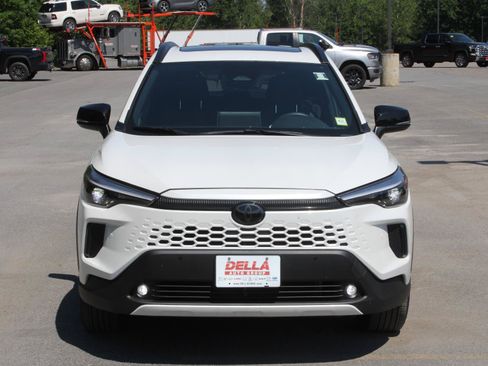 Used 2026 Toyota Corolla Cross AWD Hybrid w/ Convenience Package image 2
