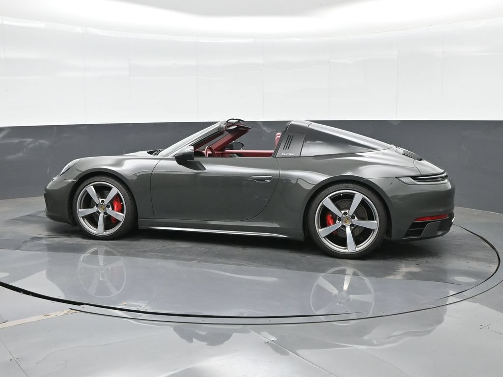 Certified 2021 Porsche 911 Targa 4S AWD/4WD image 2