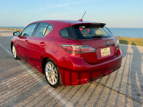 Used 2012 Lexus CT 200h Premium image 7